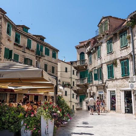 Empress Apartment Split Bagian luar foto