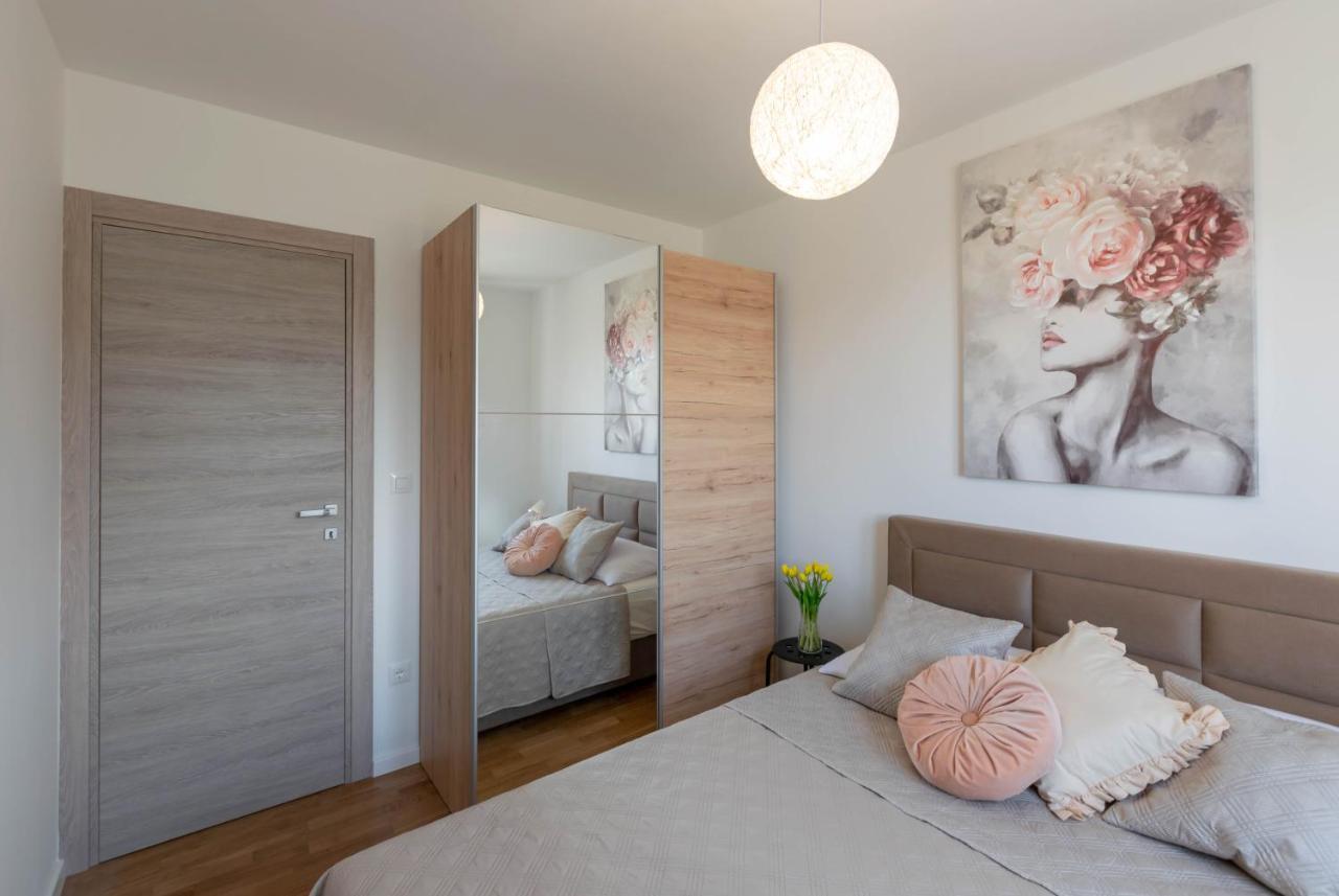 Empress Apartment Split Bagian luar foto